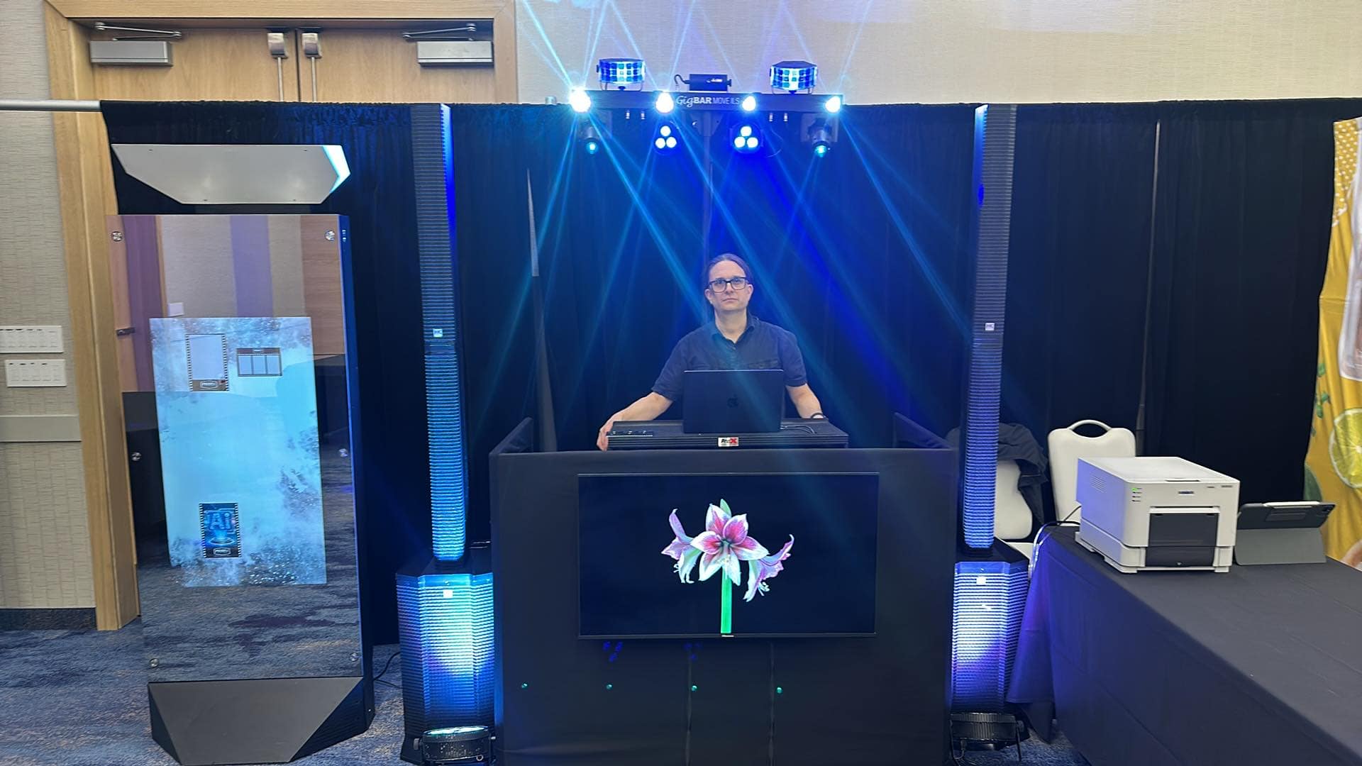 Entertainment machines and DJ equipment