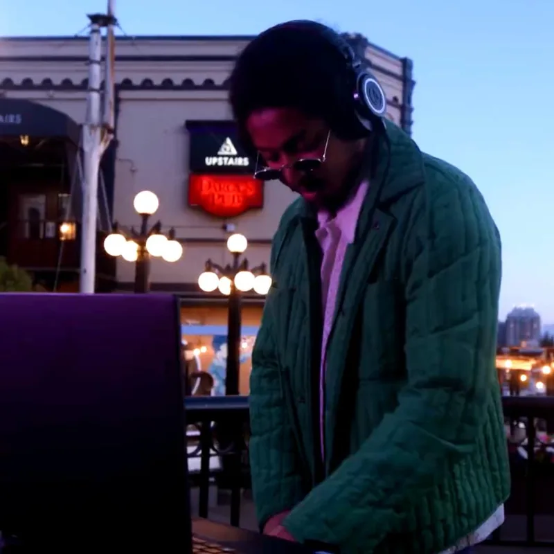 DJ BlacAsphalt in action